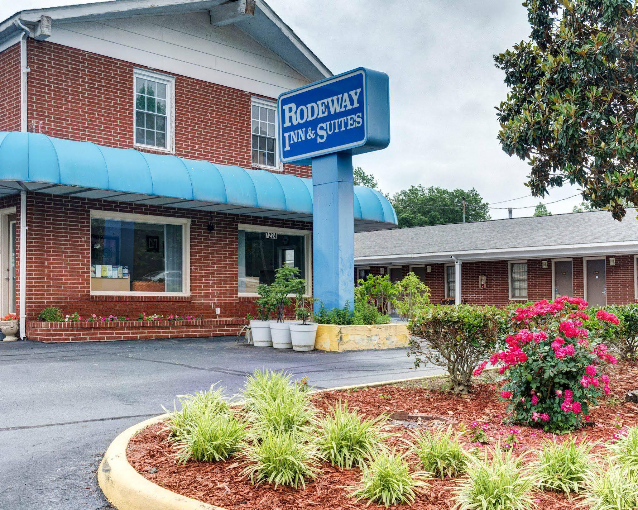 Rodeway Inn & Suites Williamsburg Exterior photo